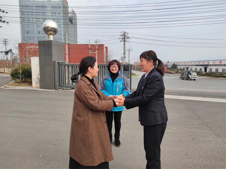 黨的二十大代表文蘭英同志走進企業(yè)宣講